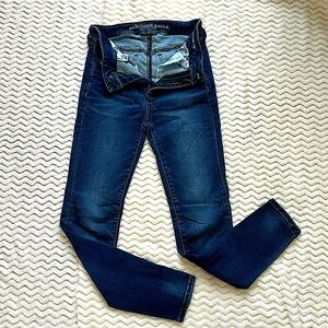 AMERICAN EAGLE Super High Rise Jeggings great used condition